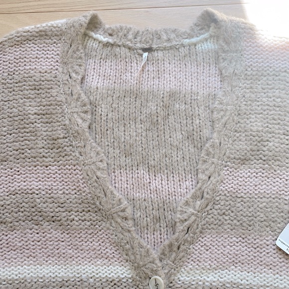 Free People NWT Size XS Cardigan Sweater - Picture 4 of 10